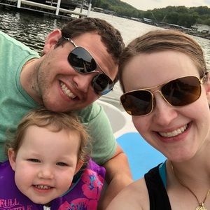 Meet your Posher, Stephanie